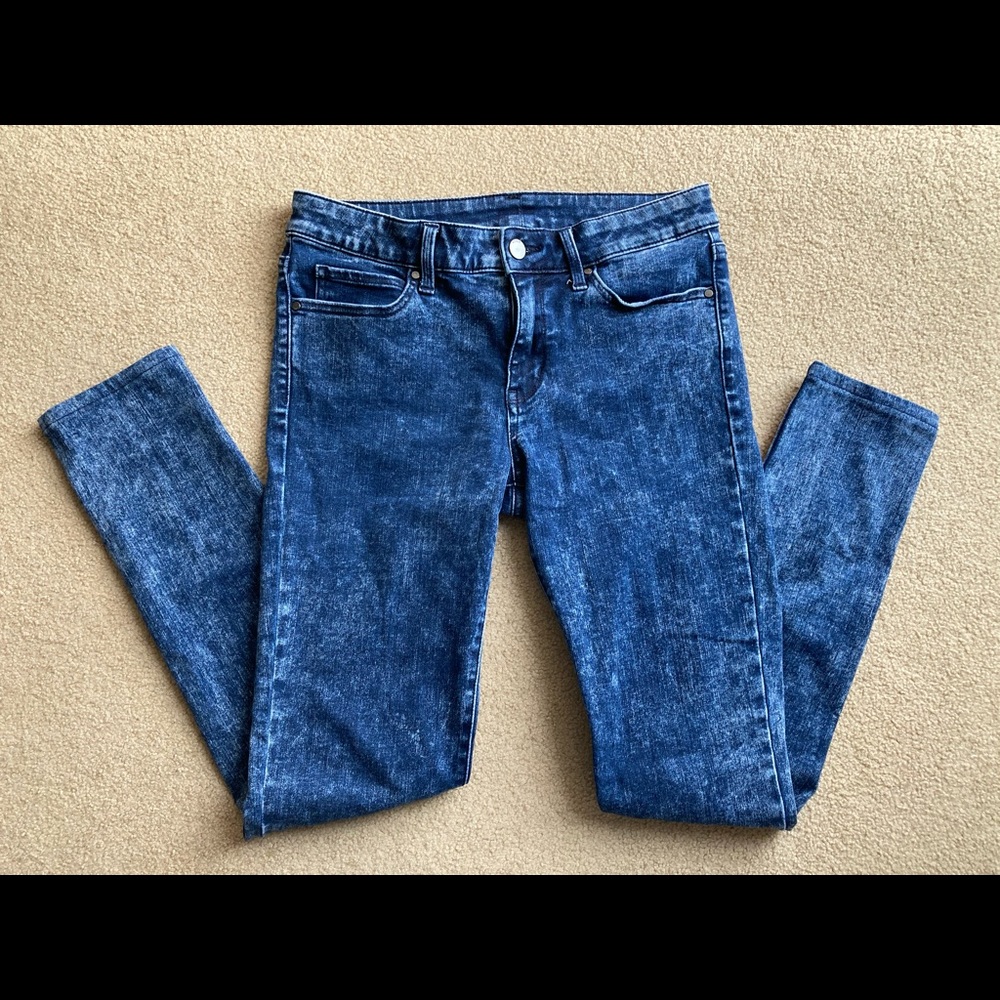 Uniqlo acid wash super stretchy skinny jeans